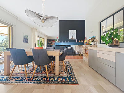 Maison - 195 m² - 6 pièces