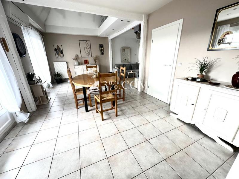 Maison - 100 m² - 6 pièces