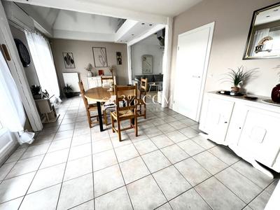 Maison - 100 m² - 6 pièces