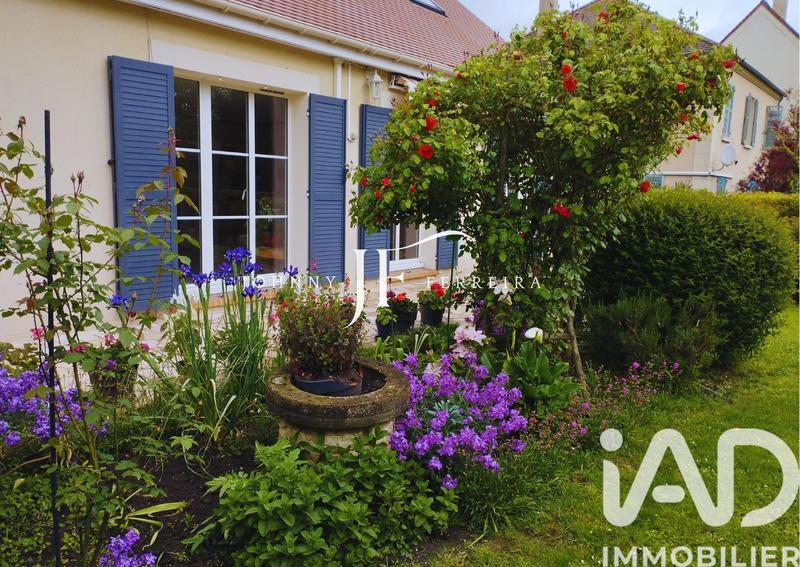 Maison - 196 m² - 9 pièces