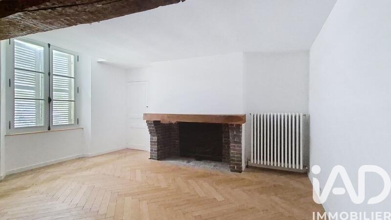 Maison - 482 m² - 12 pièces