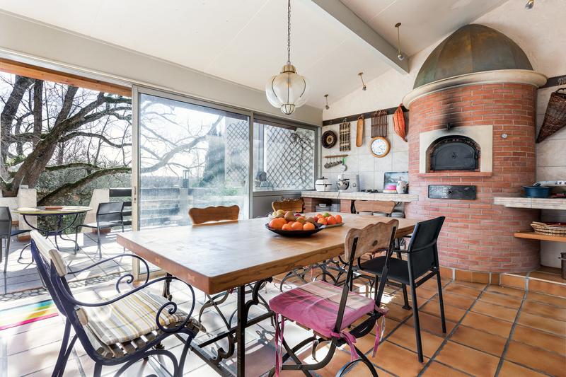 Maison traditionnelle - 421 m² - 8 pièces