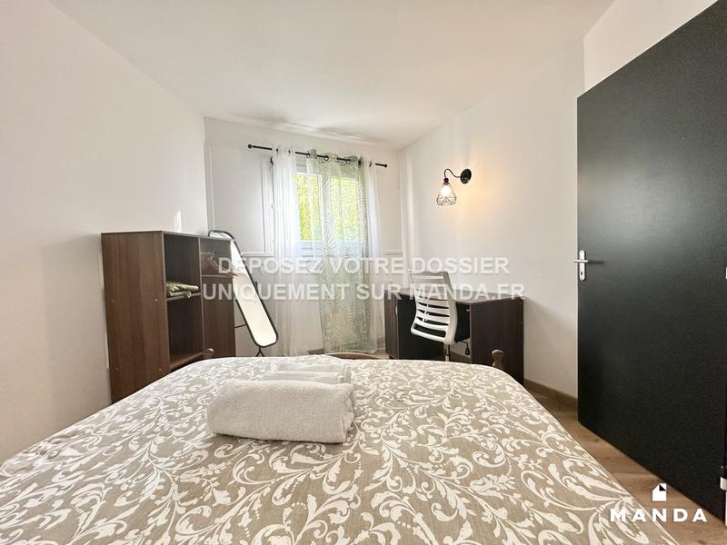 Chambre - 10 m² - 4 pièces