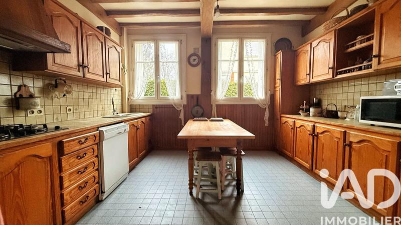 Maison - 200 m² - 8 pièces