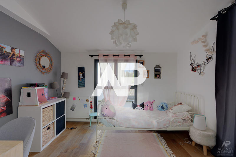 Maison - 120 m² - 5 pièces