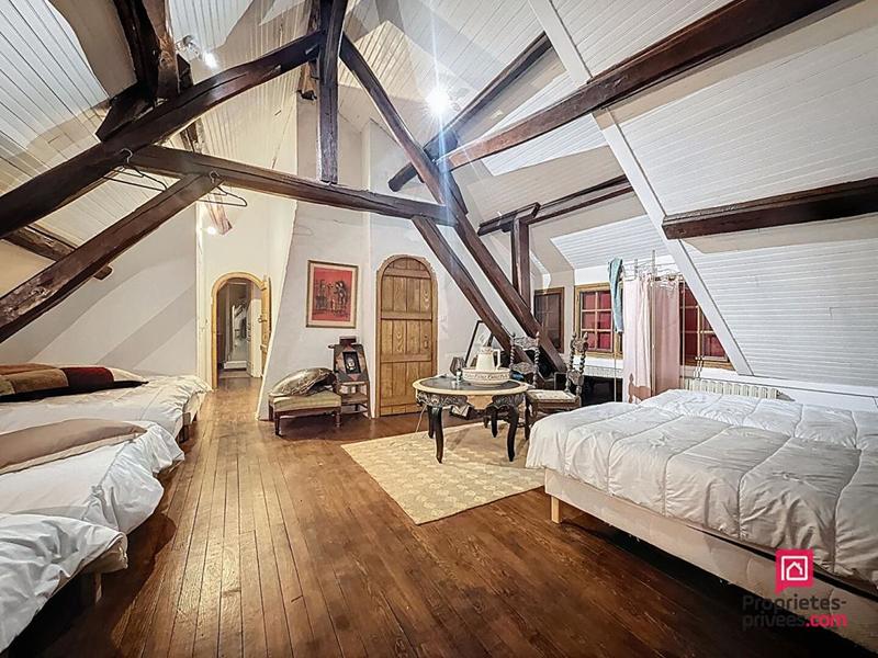 Maison - 160 m² - 6 pièces