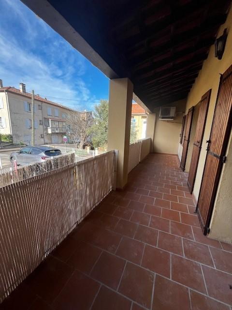 Appartement - 100 m² - 4 pièces