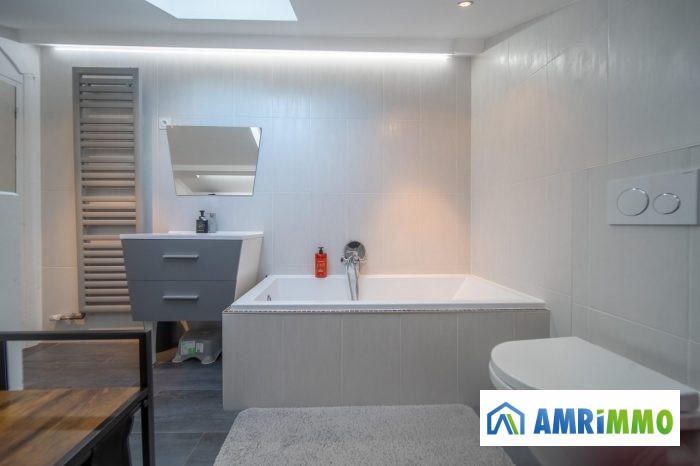 Maison - 125 m² - 4 pièces