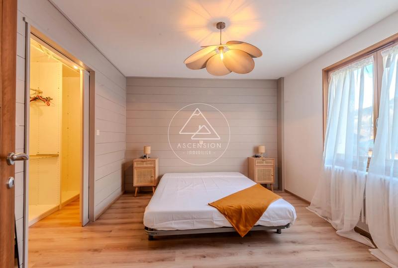 Appartement - 110 m² - 4 pièces