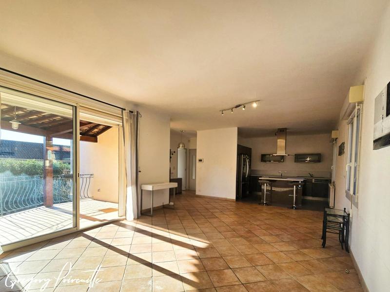 Maison - 93 m² - 5 pièces