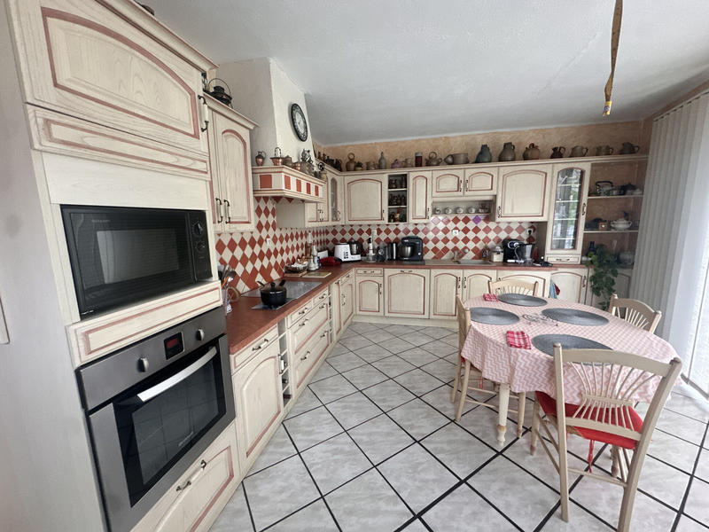 Maison - 272 m² - 10 pièces