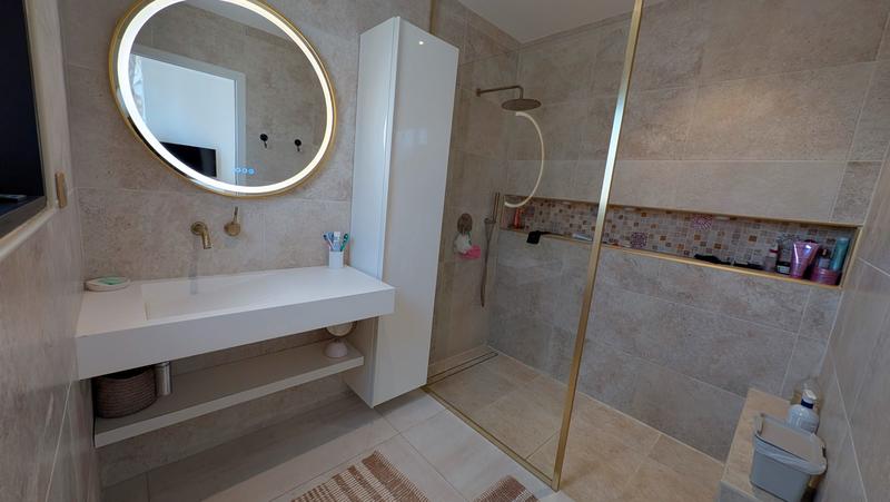 Villa - 134 m² - 6 pièces