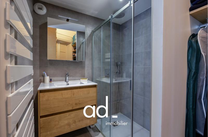 Appartement - 85 m² - 3 pièces