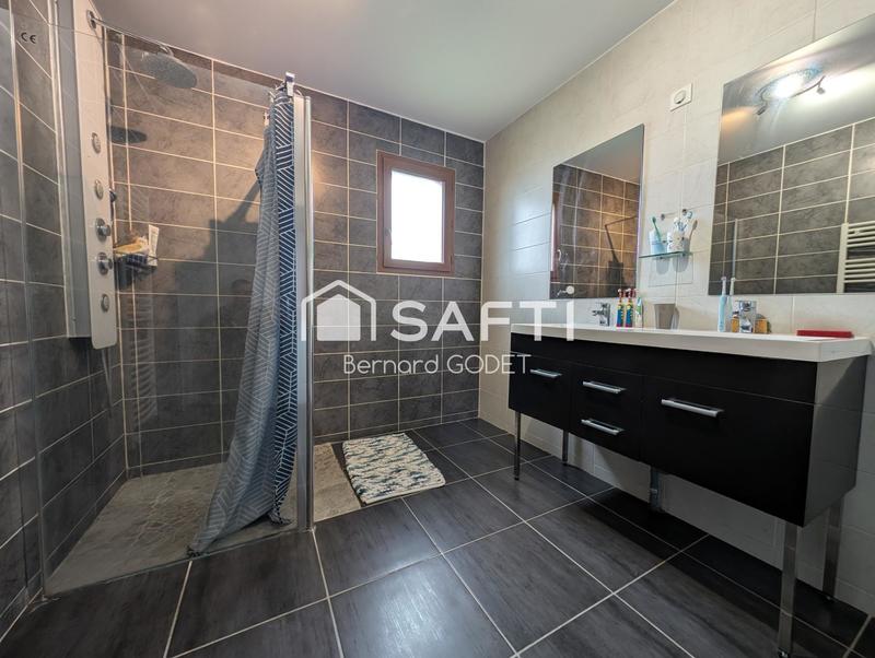 Maison - 103 m² - 4 pièces