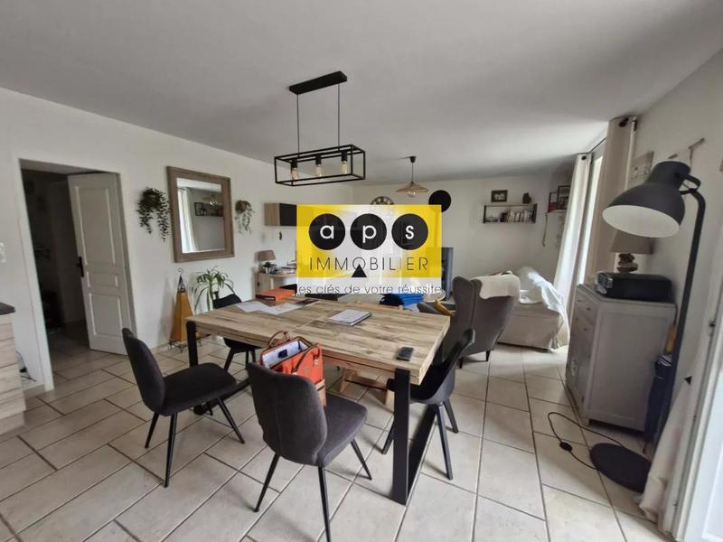 Maison de village - 335 m² - 10 pièces