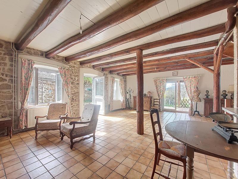 Maison - 150 m² - 5 pièces