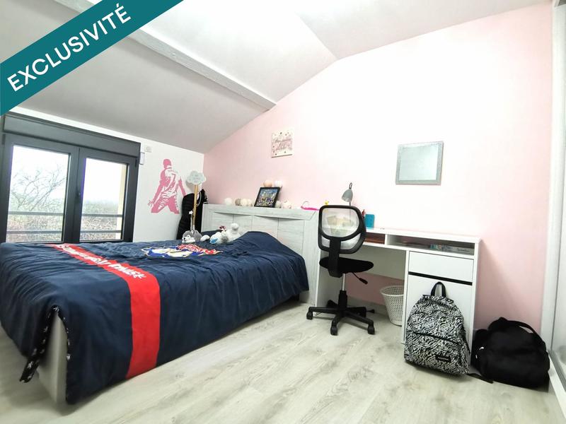 Maison - 290 m² - 9 pièces