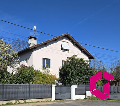 Maison - 140 m² - 4 pièces