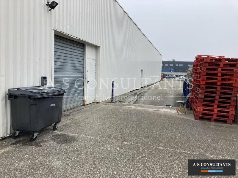 Local commercial - 1 320 m²