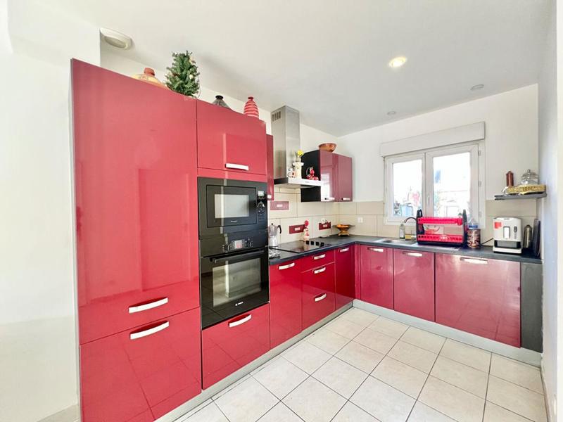 Maison - 98 m² - 5 pièces