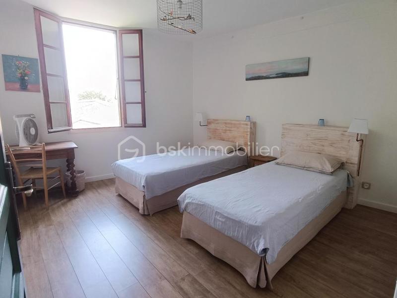 Maison de ville - 230 m² - 7 pièces