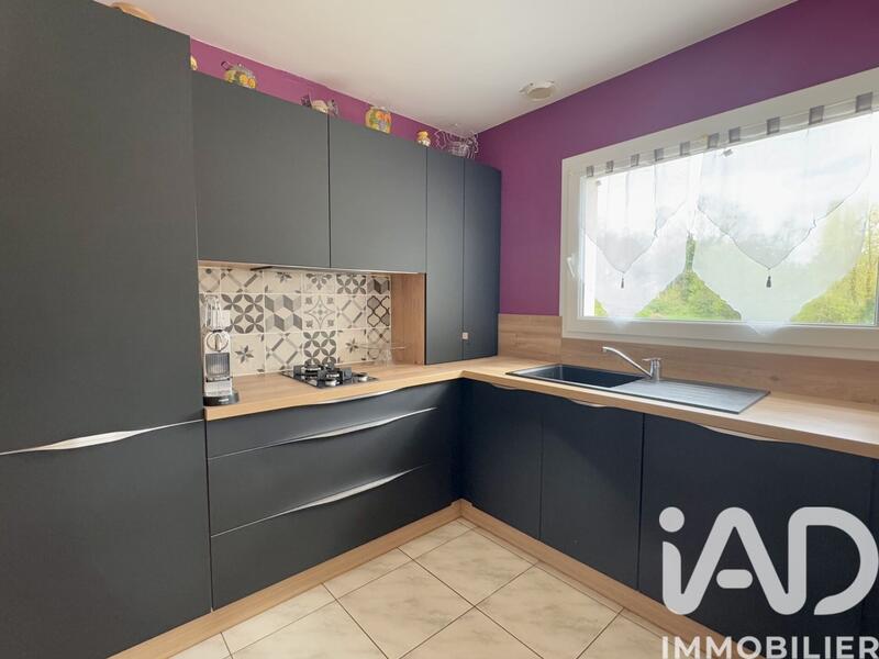 Maison - 147 m² - 8 pièces