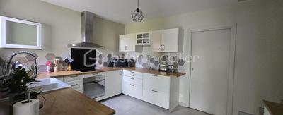 Maison - 182 m² - 8 pièces