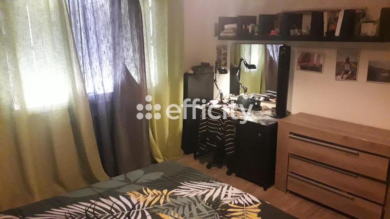 Maison - 87 m² - 5 pièces