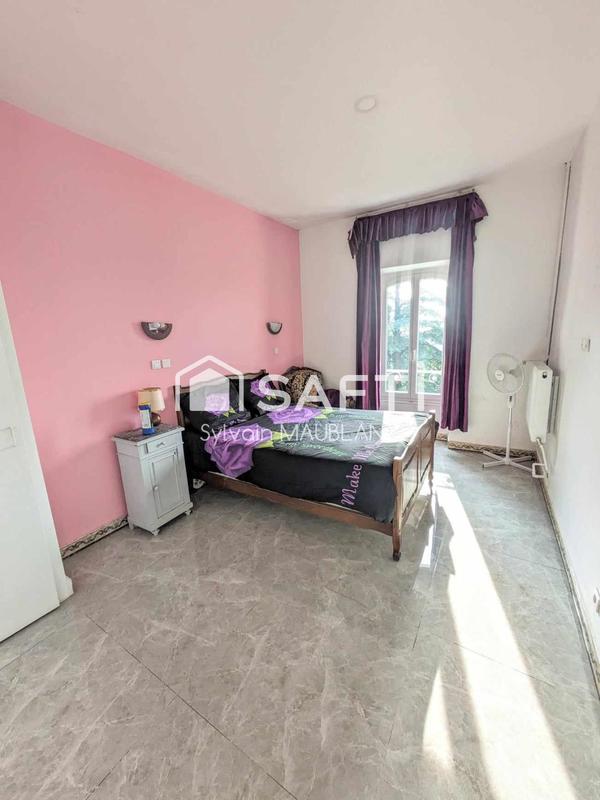 Château - 640 m² - 22 pièces