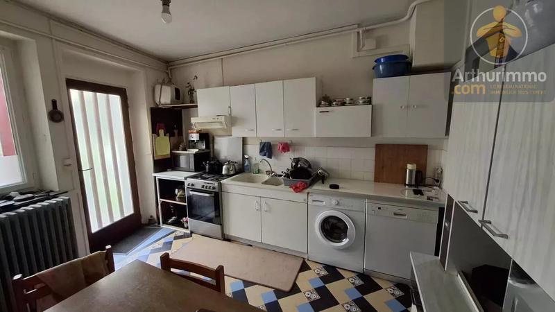 Immeuble - 240 m² - 11 pièces