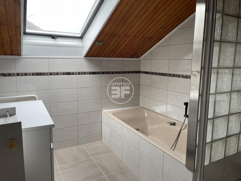 Maison - 168 m² - 7 pièces