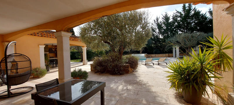 Villa - 240 m² - 7 pièces