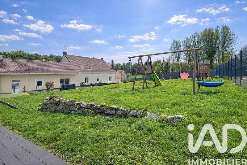 Maison - 223 m² - 8 pièces