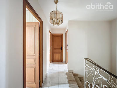 Maison - 137 m² - 6 pièces