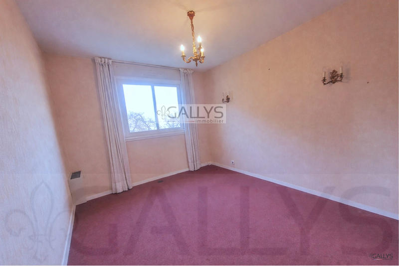 Appartement - 102 m² - 5 pièces