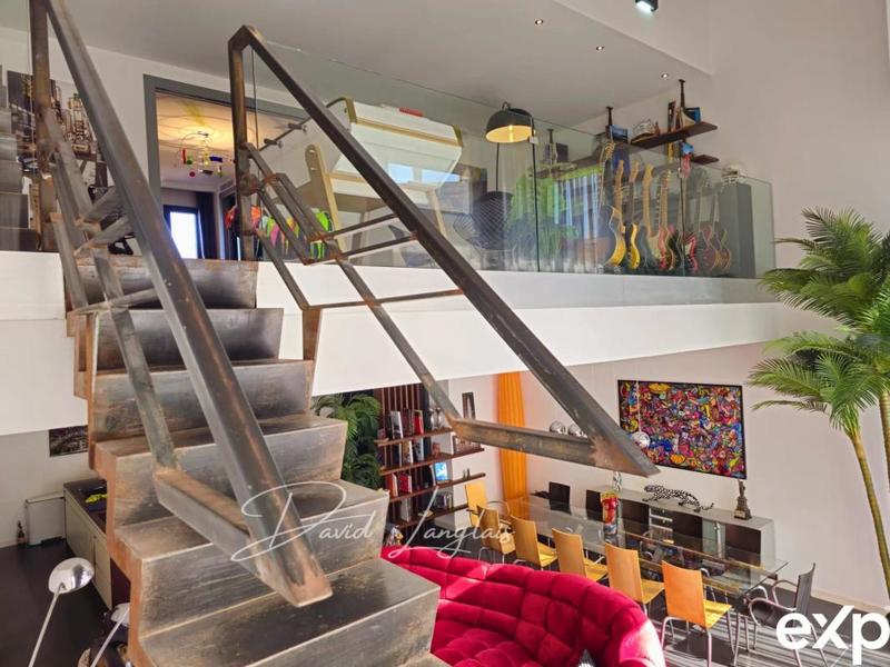 Maison de ville - 206 m² - 6 pièces