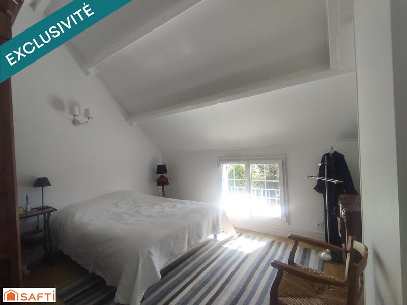 Maison - 275 m² - 8 pièces