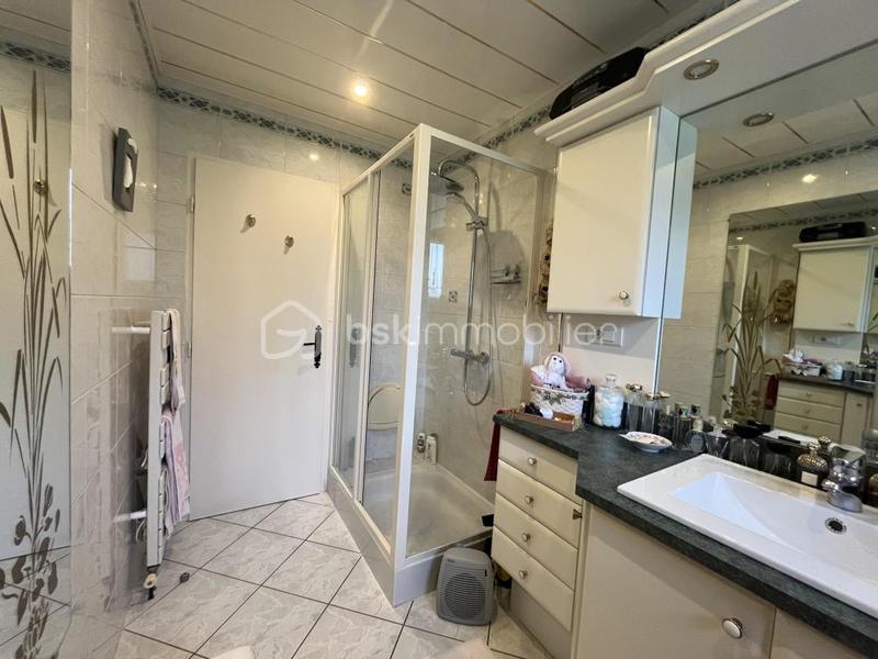 Pavillon - 172 m² - 6 pièces