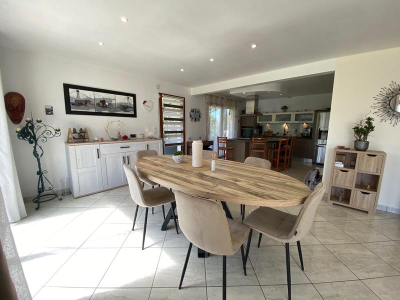 Maison contemporaine - 161 m² - 8 pièces