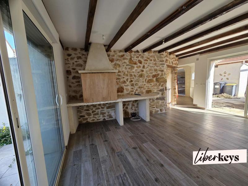 Propriété - 155 m² - 8 pièces