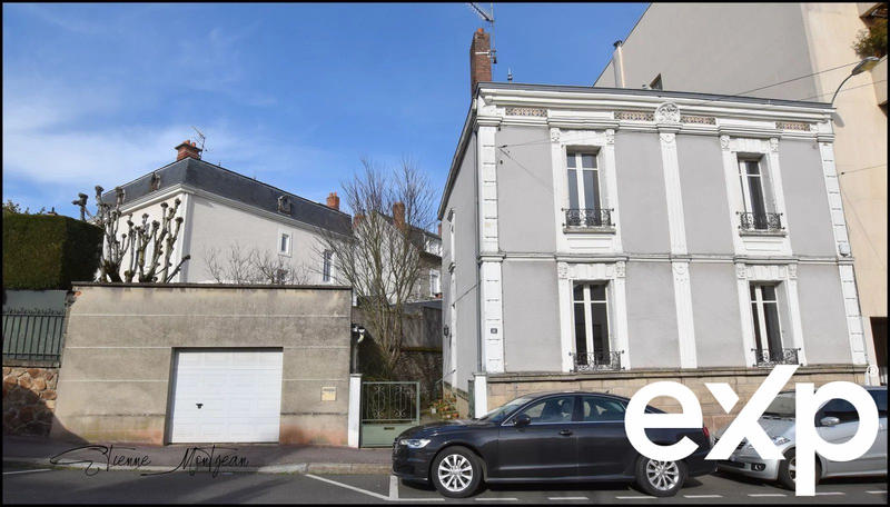 Maison - 191 m² - 10 pièces