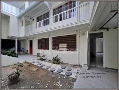 Local commercial - 60 m² - 1 pièce