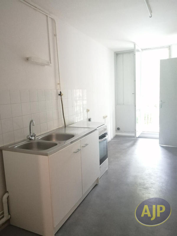 Appartement - 80 m² - 3 pièces