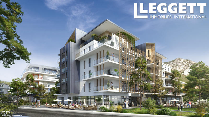 Appartement - 102 m² - 8 pièces