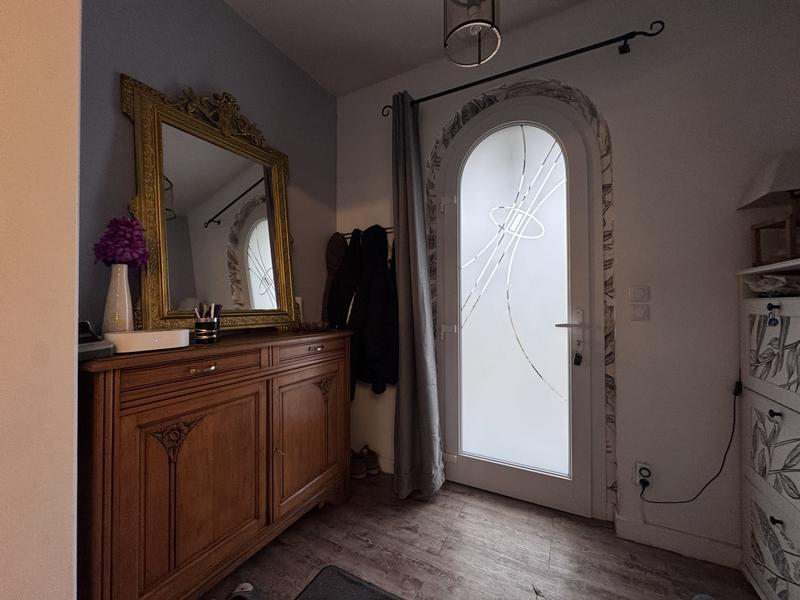 Maison - 180 m² - 8 pièces