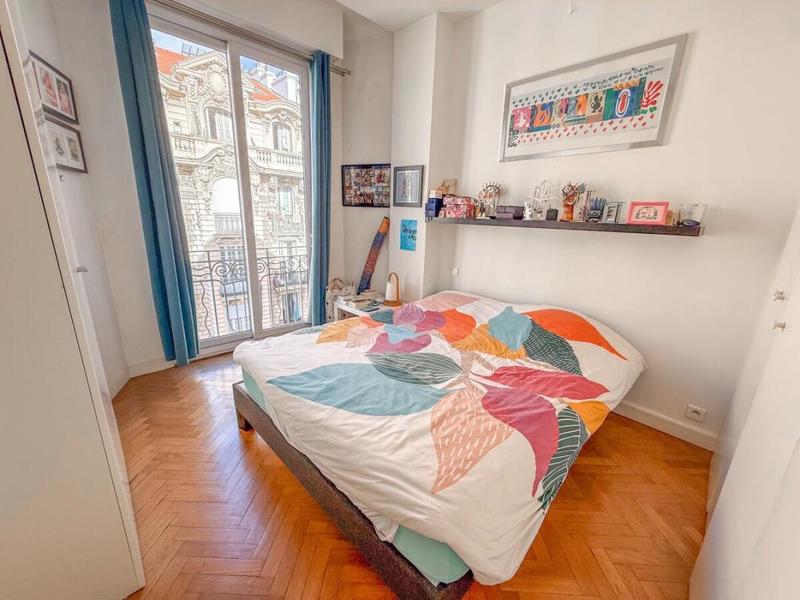 Appartement - 102 m² - 4 pièces