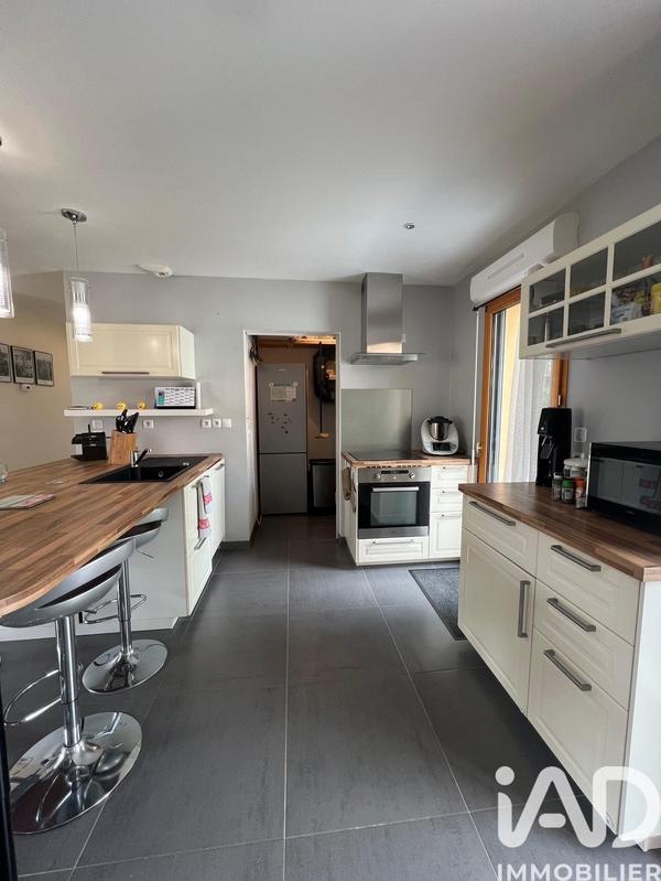 Maison - 83 m² - 4 pièces