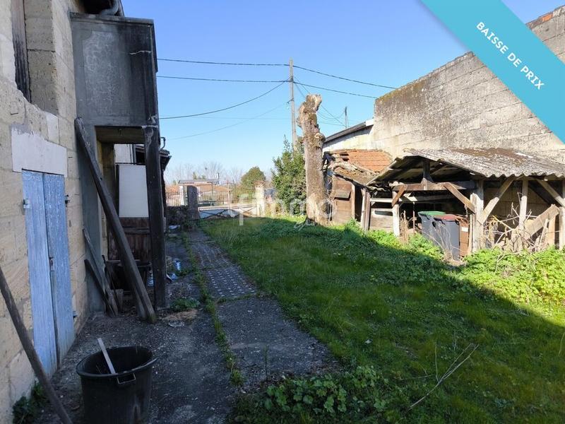 Maison - 300 m² - 1 pièce