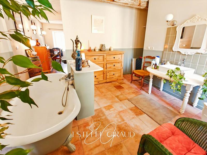 Maison - 164 m² - 5 pièces