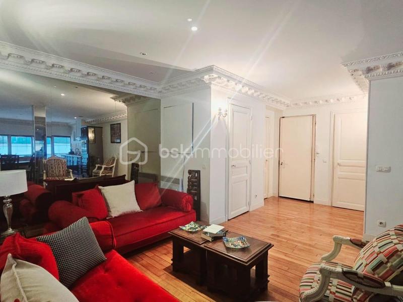 Appartement - 89 m² - 4 pièces